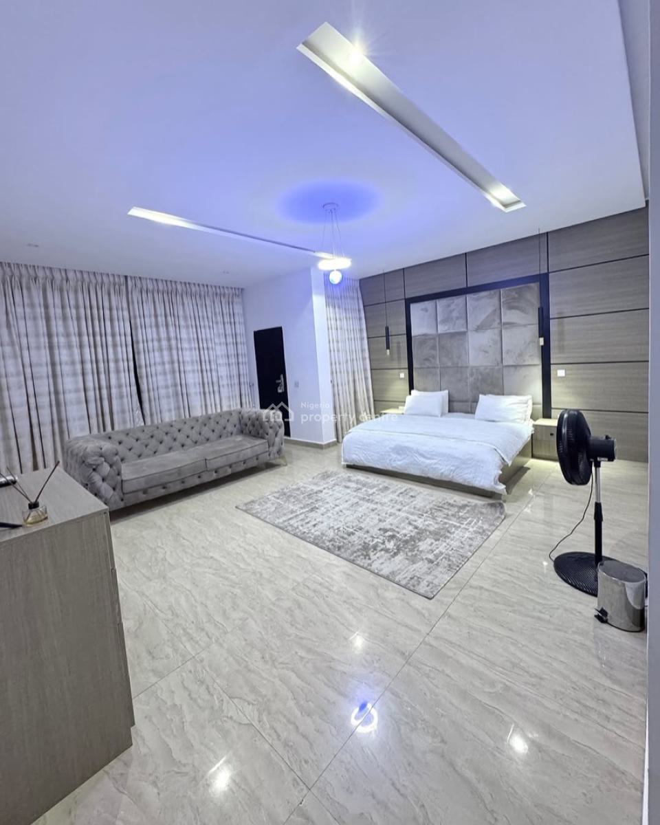 Luxurious 2 Bedrooms Serv & Furnished Apartment,24/7 Services,cctv, Sweet Neighborhood, Tarred Access Road, Guzape District, Abuja, Flat / Apartment for Rent