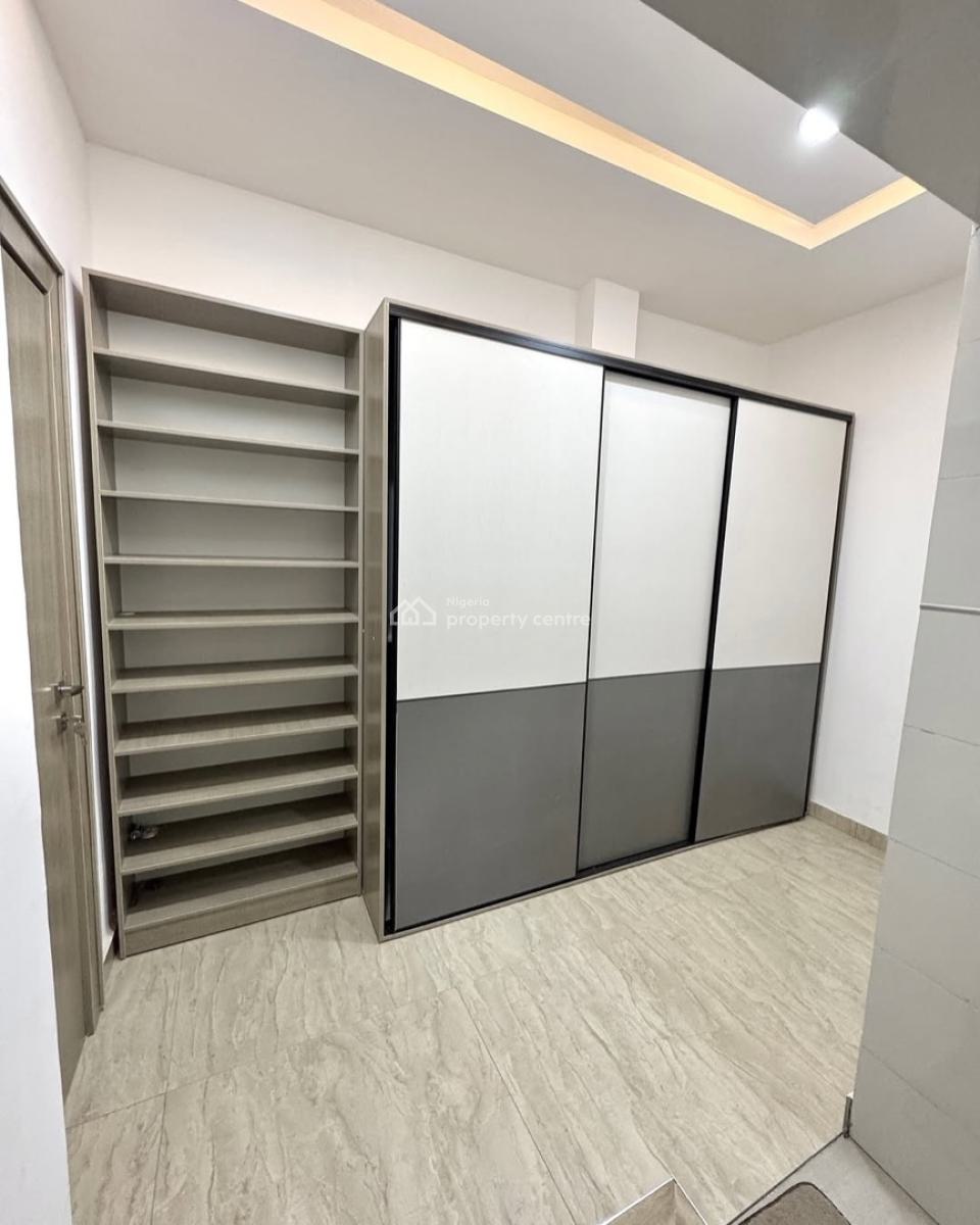 Luxurious 2 Bedrooms Serv & Furnished Apartment,24/7 Services,cctv, Sweet Neighborhood, Tarred Access Road, Guzape District, Abuja, Flat / Apartment for Rent
