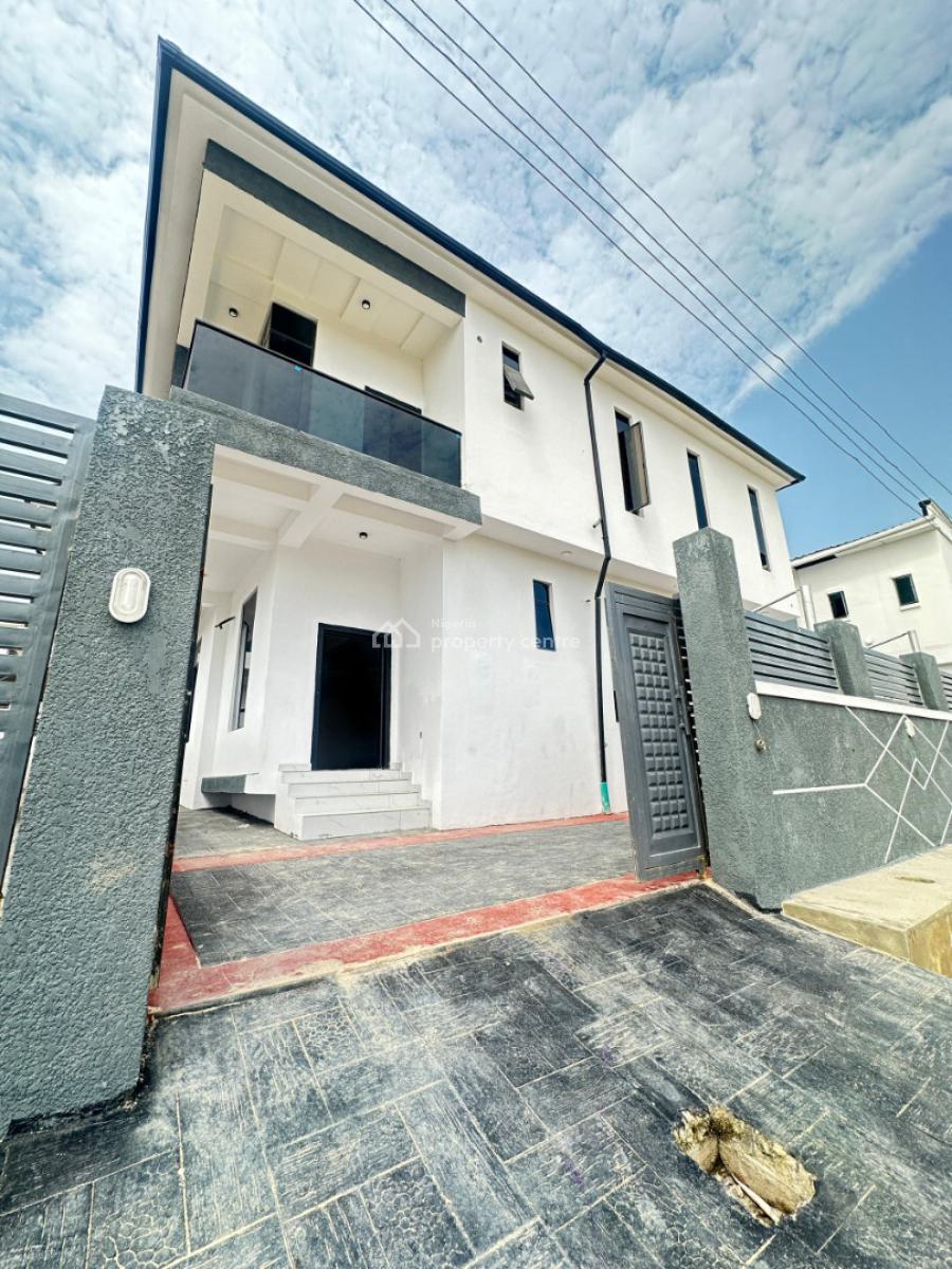Well-built  4 Bedroom Detached with Bq in a Top Performing Location, Orchid Road, Lekki, Lagos, Detached Duplex for Sale