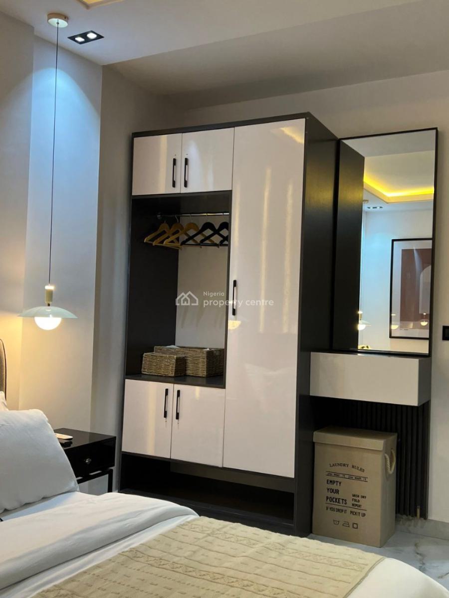 Cozy 2 Bedroom Apartment, Phase 1, Lekki, Lagos, Flat / Apartment Short Let