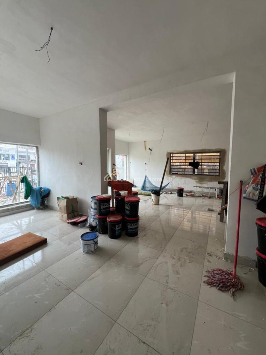 Newly Released Space on a Busy Road, Lekki Phase 1, Lekki Phase 1, Lekki, Lagos, Shop for Rent