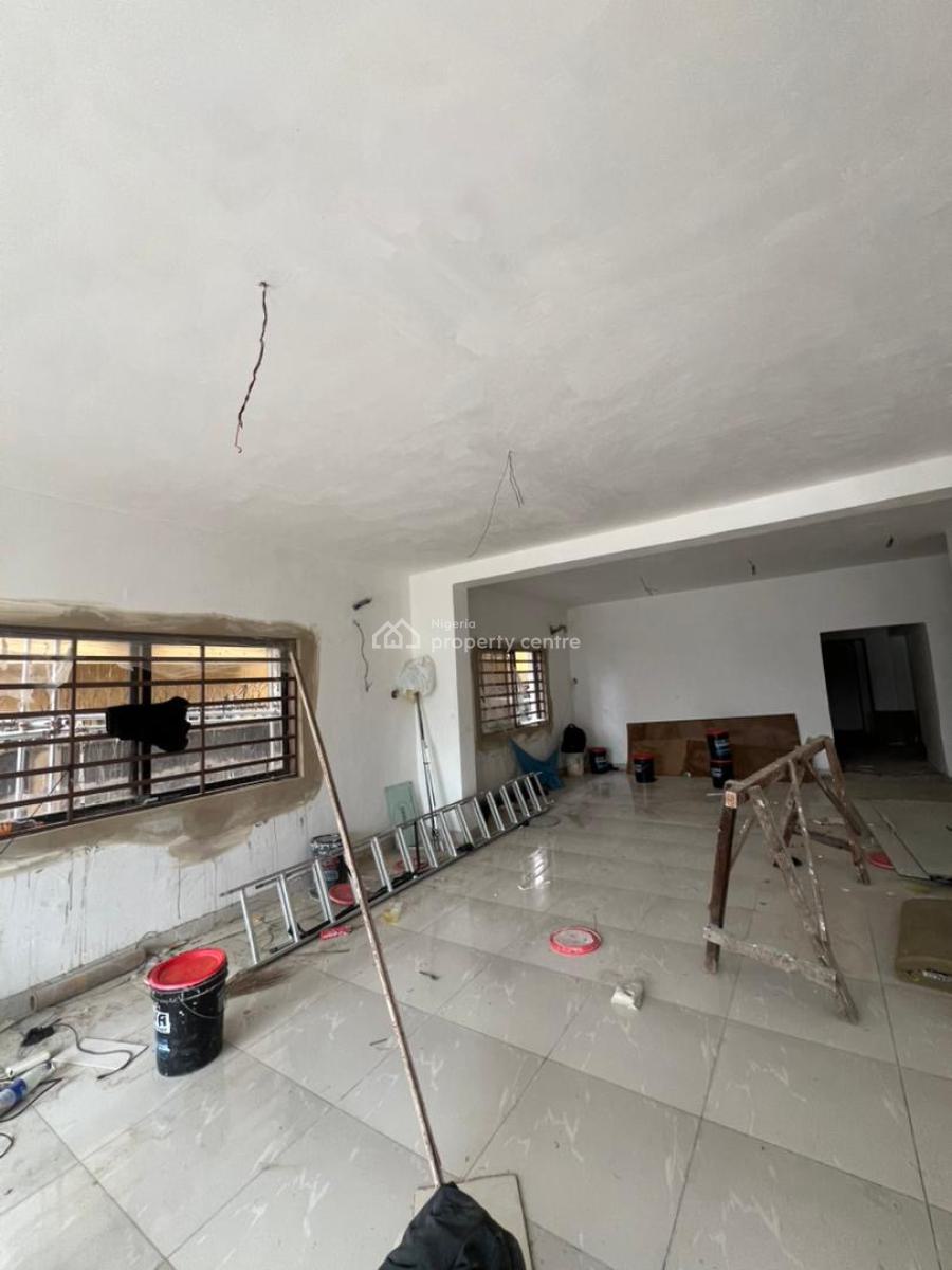 Newly Released Space on a Busy Road, Lekki Phase 1, Lekki Phase 1, Lekki, Lagos, Shop for Rent