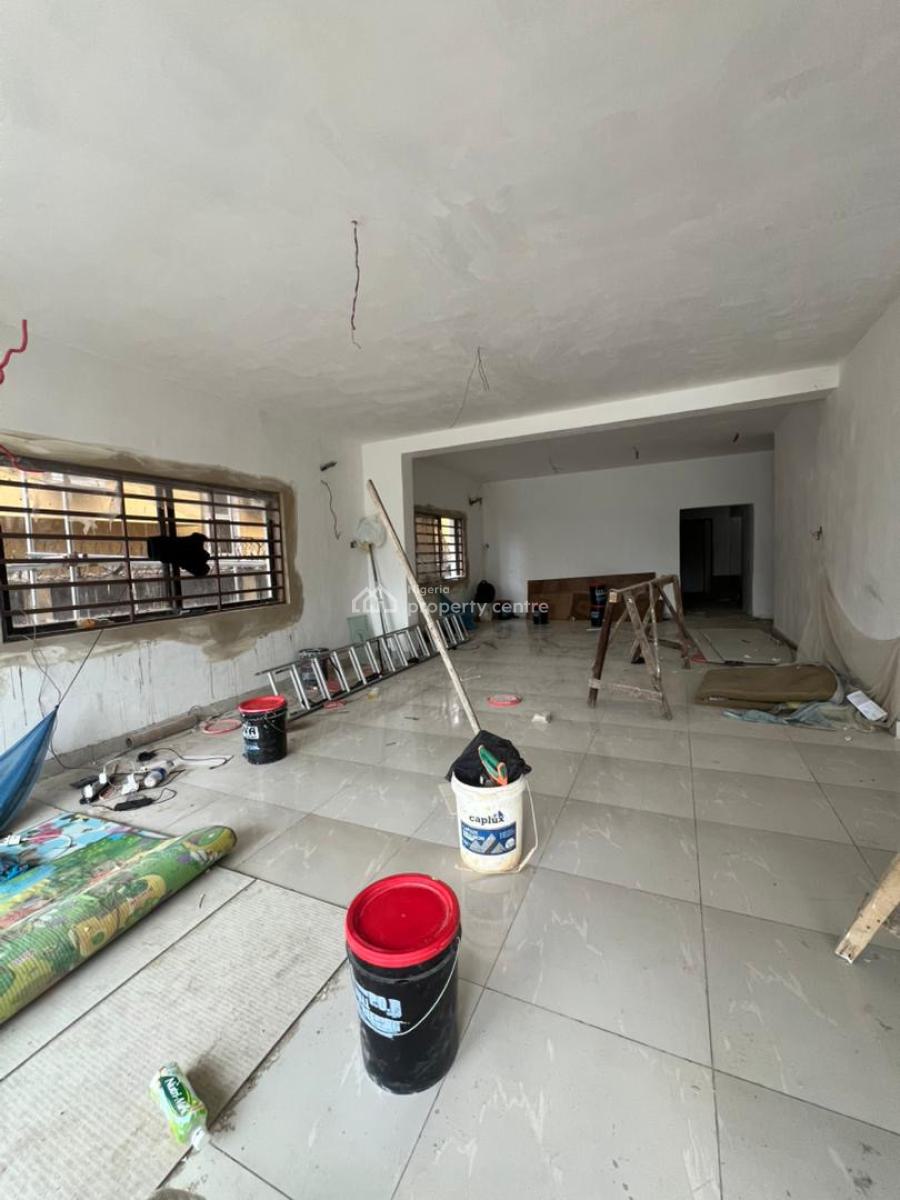 Newly Released Space on a Busy Road, Lekki Phase 1, Lekki Phase 1, Lekki, Lagos, Shop for Rent