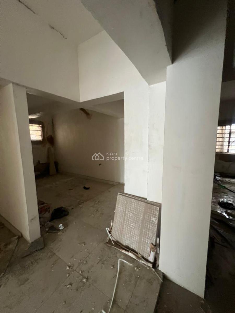 Newly Released Space on a Busy Road, Lekki Phase 1, Lekki Phase 1, Lekki, Lagos, Shop for Rent