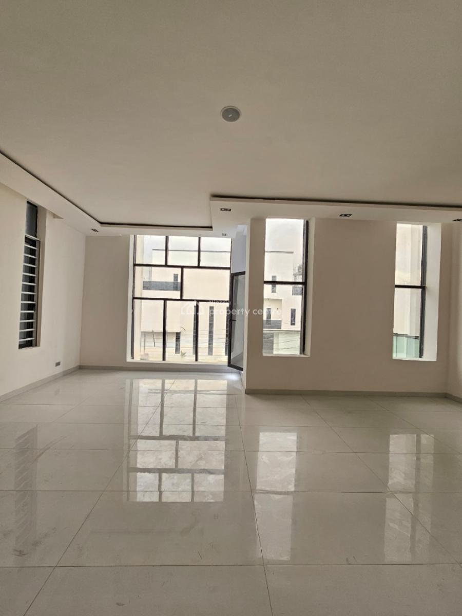 Spacious 5 Bedroom Detached with Bq & Pool Close to Business Distric, Orchid Road, Lekki, Lagos, Detached Duplex for Sale