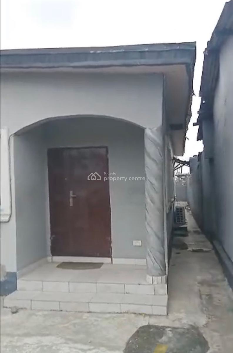 a Clean and Solid 3-bedroom Bungalow with an Extra Room at The Back., Off Ishaga Road, Surulere, Lagos, Surulere, Lagos, Detached Bungalow for Sale
