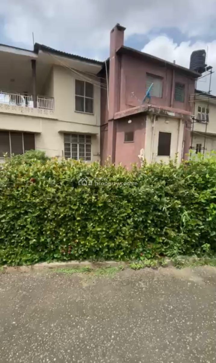 a Vacant Old Detached House Pf Over 1500sqm in an Eatste, Palmgrove, Ilupeju, Lagos, Detached Duplex for Sale
