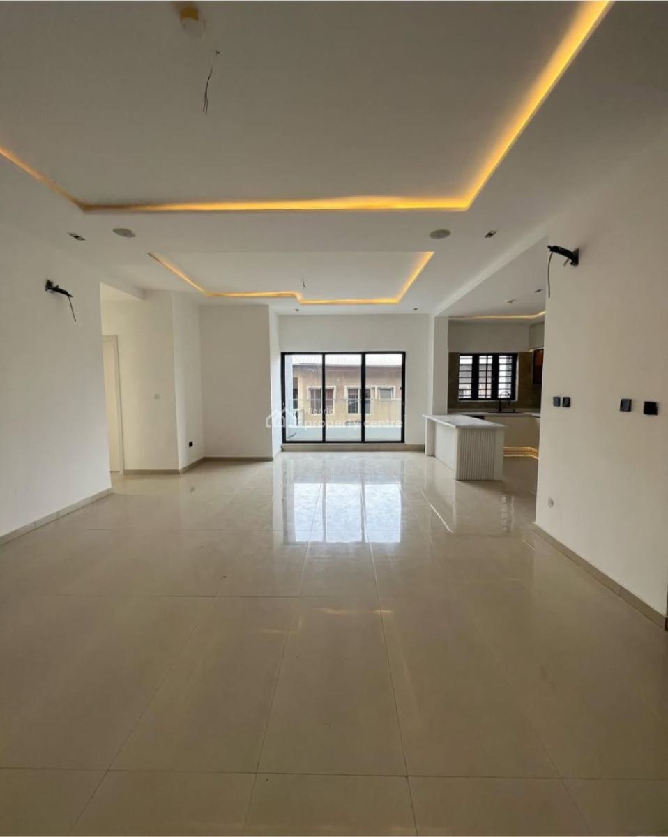 2 Bedroom Apartment with Bq, Pool and Gym, Lekki Phase 1, Lekki, Lagos, Flat / Apartment for Sale