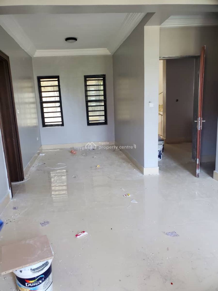 Newly Renovated 16units of 3bedrooms Apartment with a Room Bq Each, Oniru, Victoria Island (vi), Lagos, Flat / Apartment for Rent