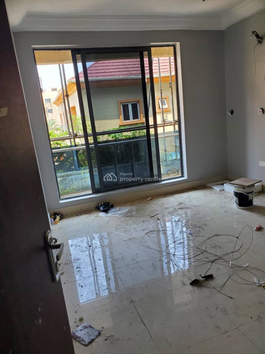 Newly Renovated 16units of 3bedrooms Apartment with a Room Bq Each, Oniru, Victoria Island (vi), Lagos, Flat / Apartment for Rent