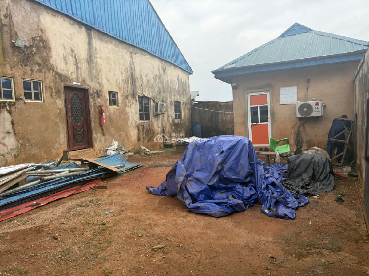 Manufacturing Factory/warehouse on Approximately 1045.754sqm Land Size, on Old Sagamu - Abeokuta Road By Sagamu Tollgate, Sagamu, Ogun, Warehouse for Sale