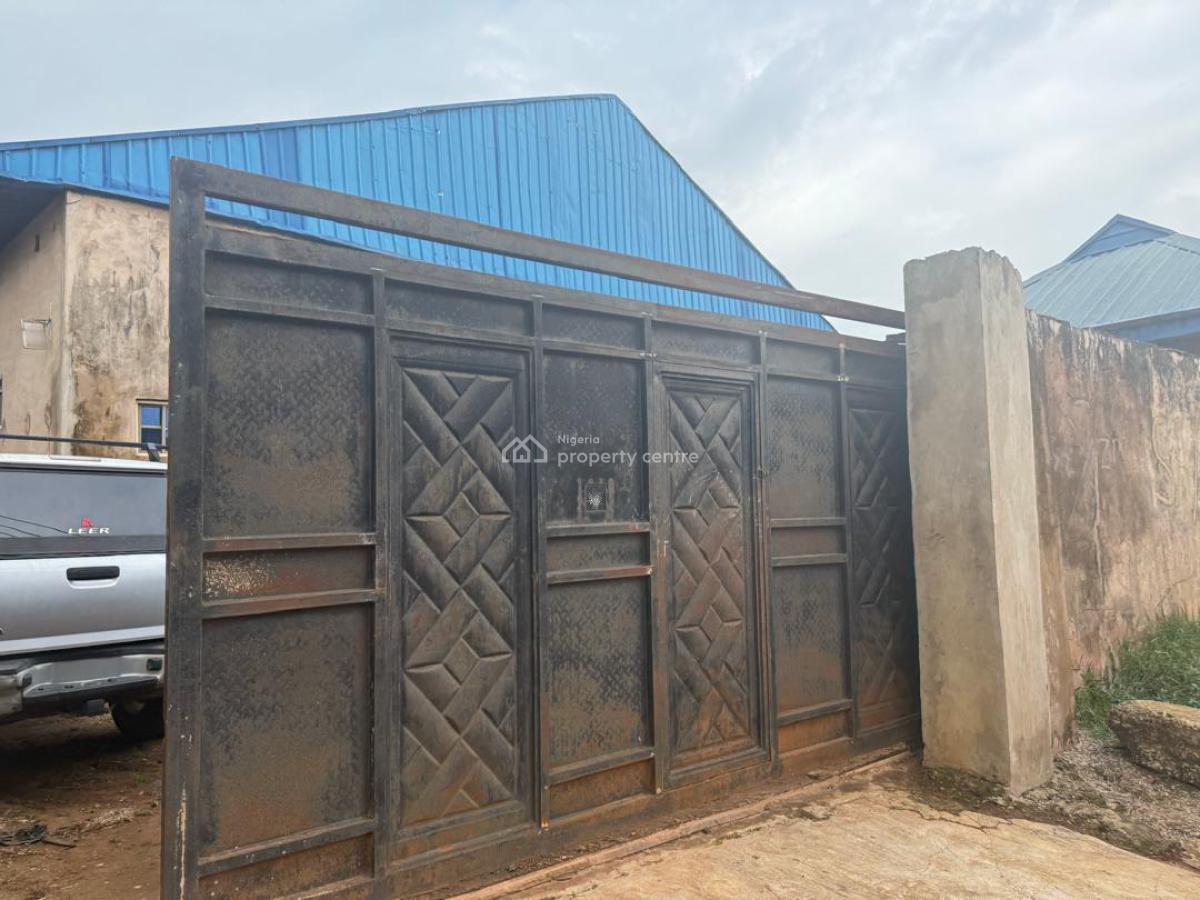 Manufacturing Factory/warehouse on Approximately 1045.754sqm Land Size, on Old Sagamu - Abeokuta Road By Sagamu Tollgate, Sagamu, Ogun, Warehouse for Sale