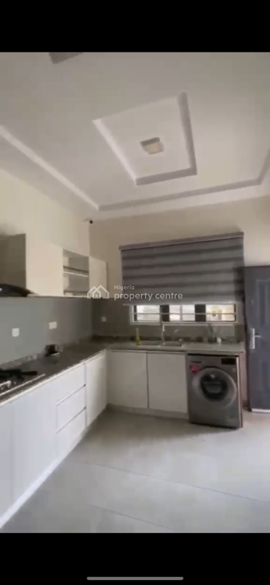 3 Bedroom Serviced Apartment with Bq, Pool and Gym, Ologolo, Lekki, Lagos, Flat / Apartment for Rent