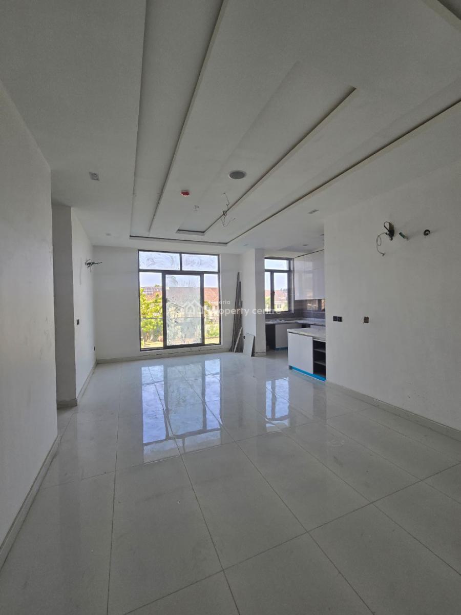 Beautiful 2 Bedroom Apartment with an Elevator Gym and Pool, Lekki Phase 1, Lekki, Lagos, Flat / Apartment for Sale