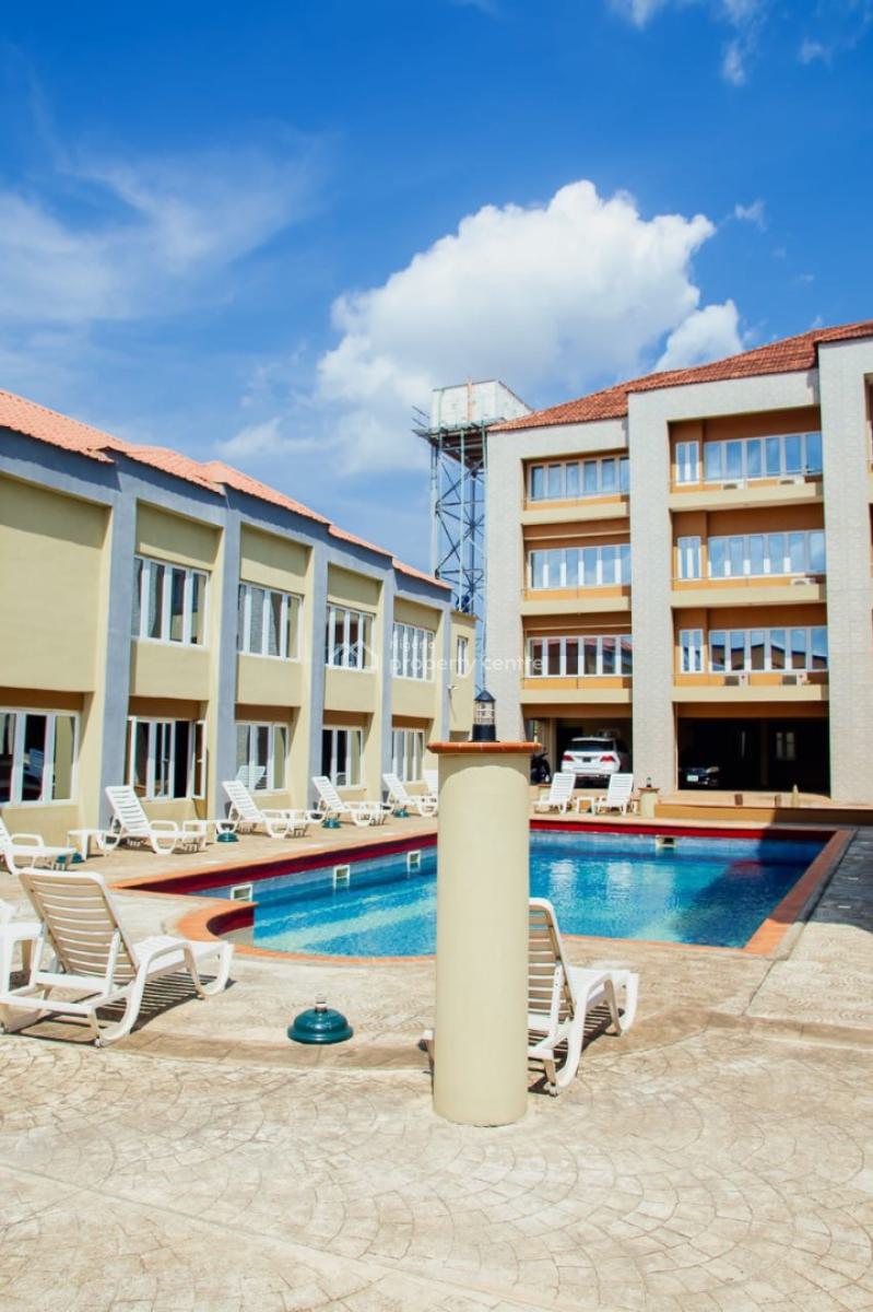 Luxury 3 Bedroom Apartment, Ikeja, Lagos, Flat / Apartment Short Let