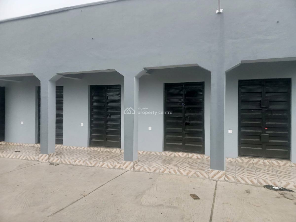 Shop in a Busy Area Facing Express Road, Bogije, Imalete Alafia, Ibeju Lekki, Lagos, Shop for Rent