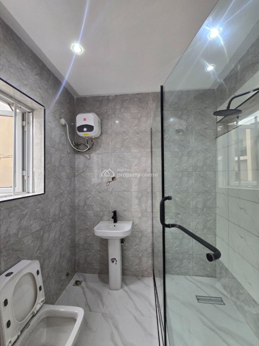 4 Bedroom Terrace with a Room Bq, Lekki Phase 1, Lekki, Lagos, Terraced Duplex for Rent