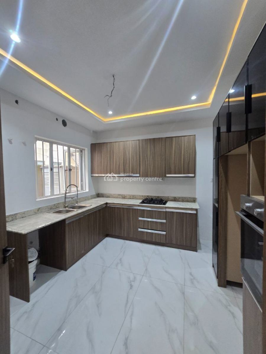 4 Bedroom Terrace with a Room Bq, Lekki Phase 1, Lekki, Lagos, Terraced Duplex for Rent