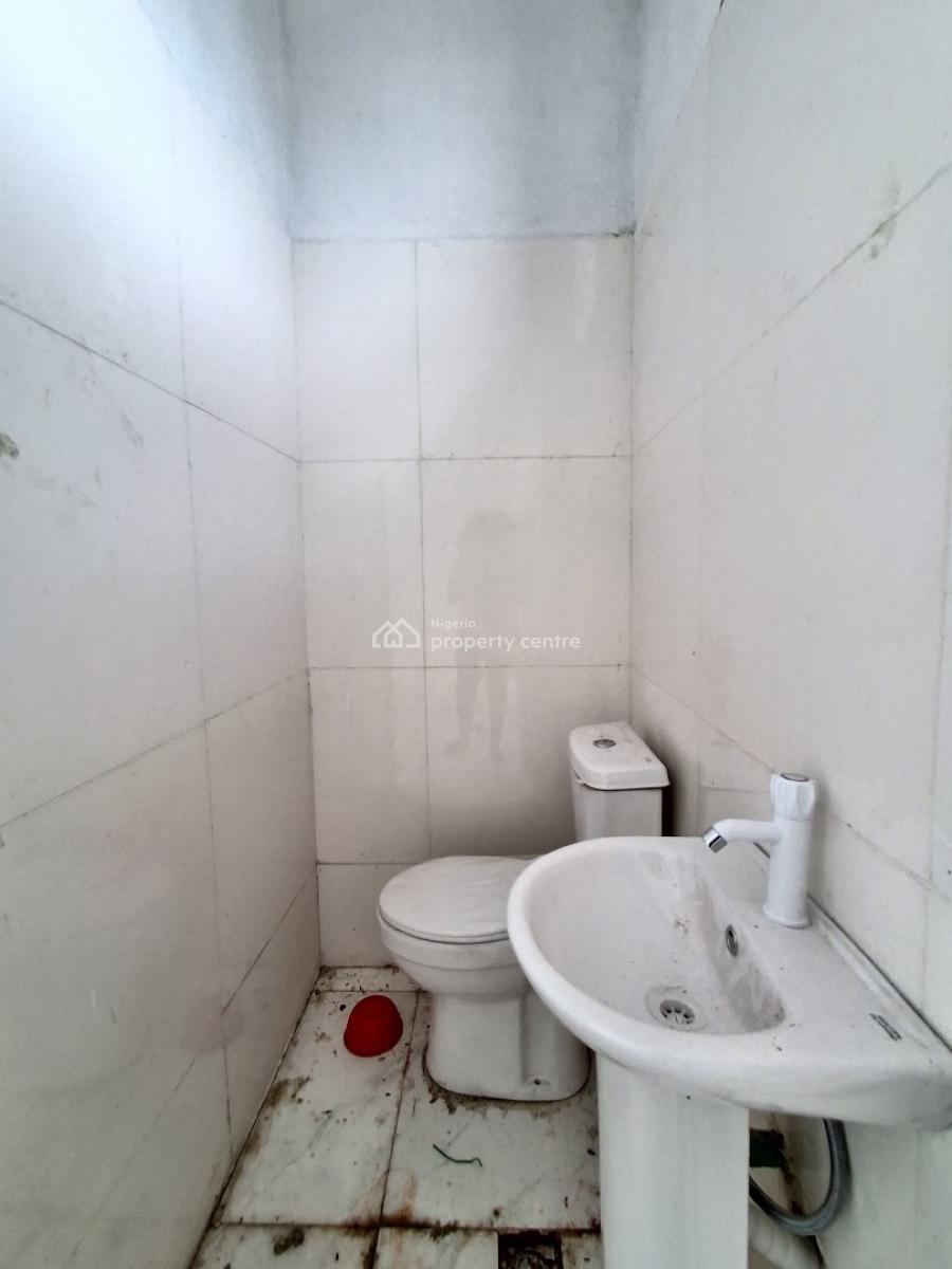 Shop in Ikota Ajah, Ikota, Ajah, Lagos, Office Space for Sale
