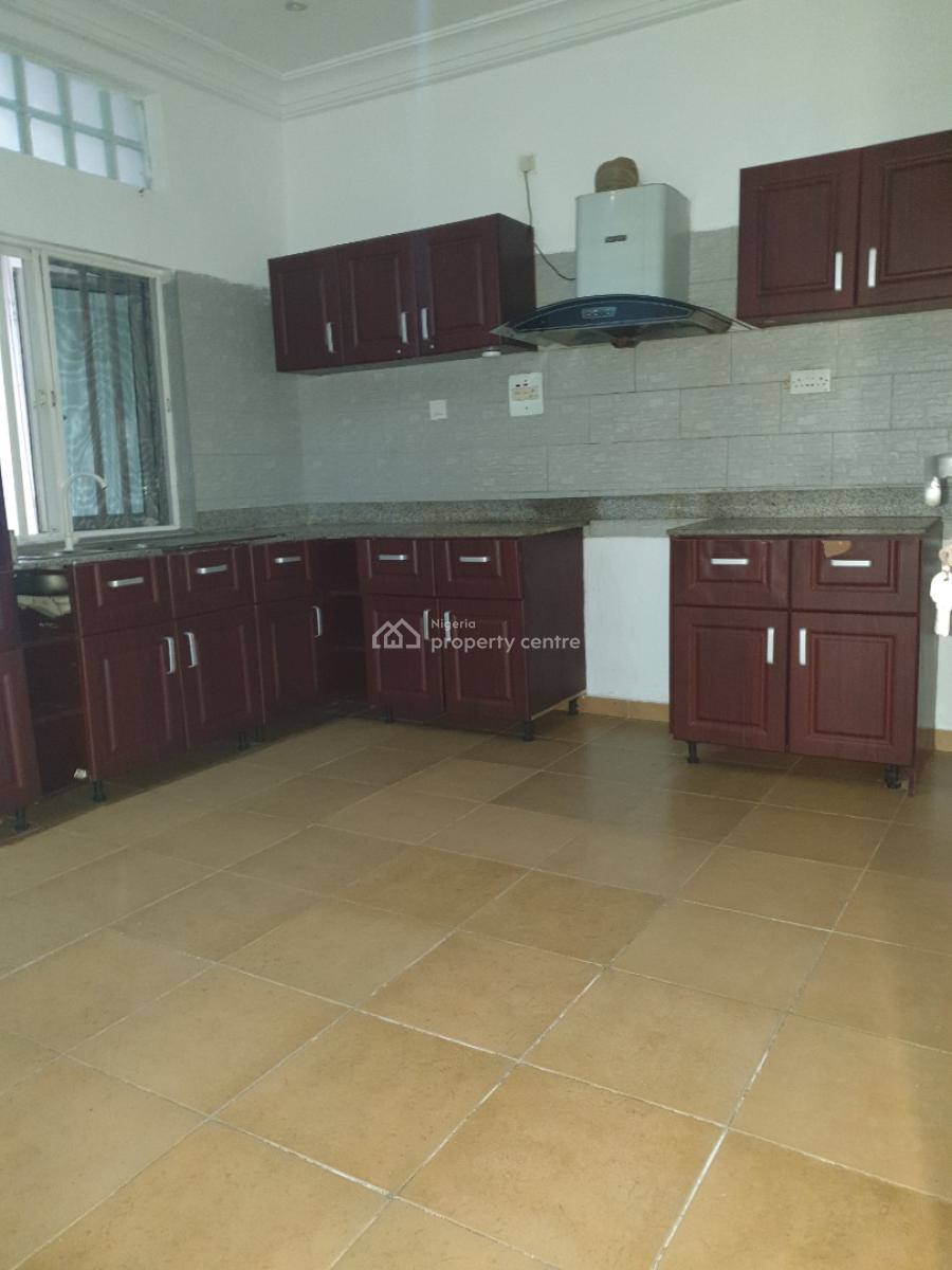 Spacious Miniflat, Ikate Chisco, Lekki, Lagos, Mini Flat (room and Parlour) for Rent