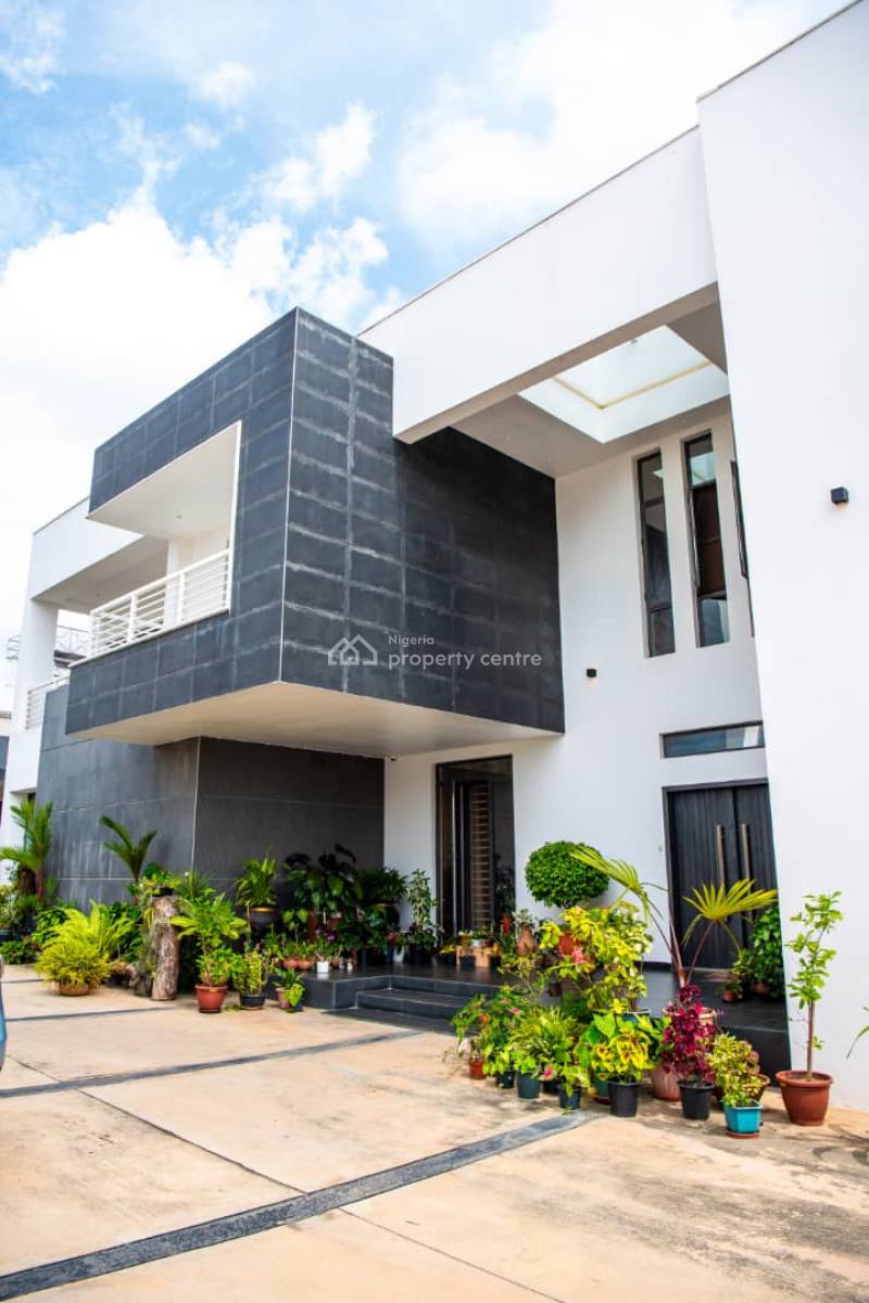 Beautiful Mansion, Guzape District, Abuja, Detached Duplex for Sale