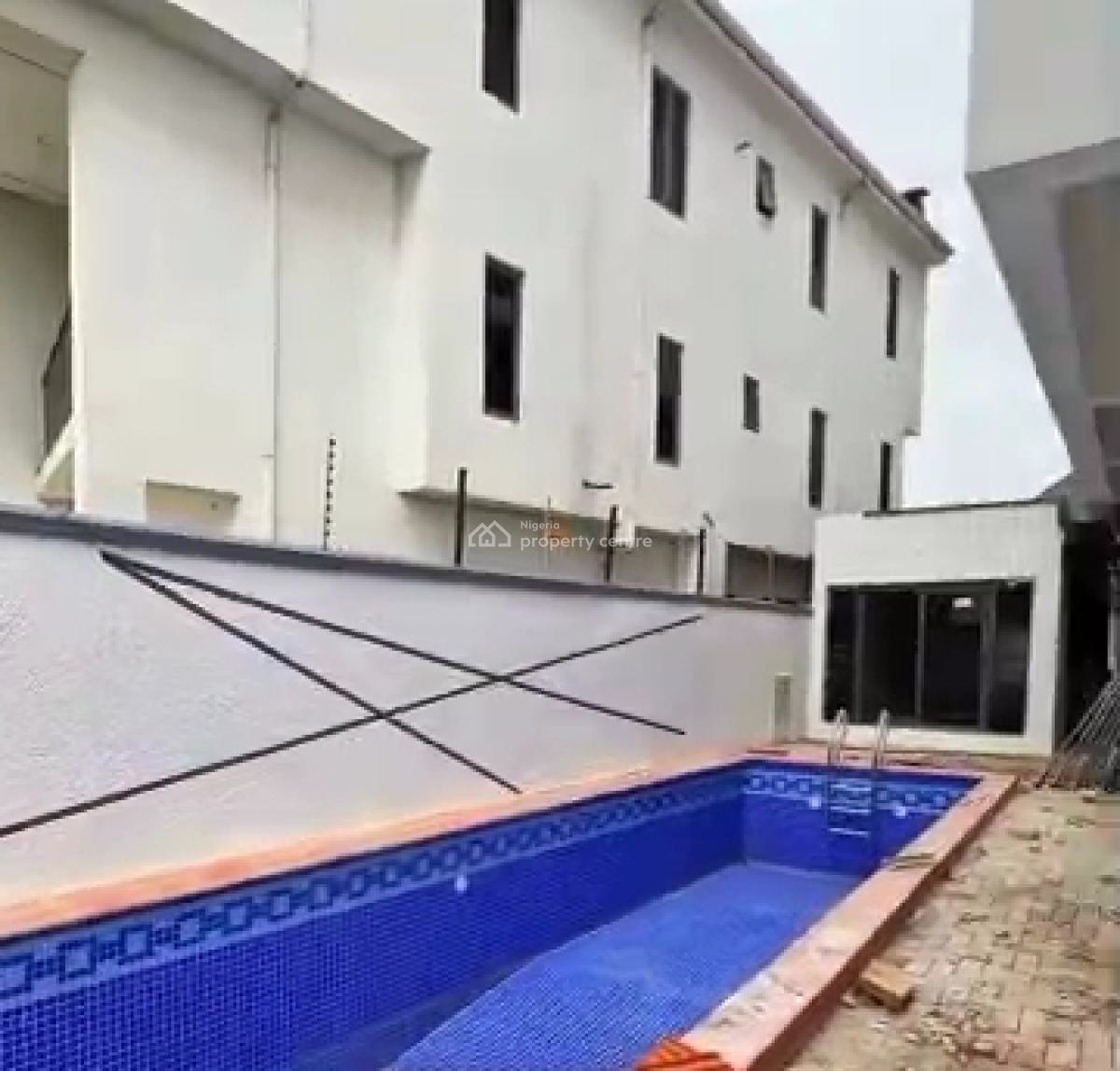 Spacious 1 Bedroom Apartment, Ologolo, Lekki, Lagos, Flat / Apartment for Sale