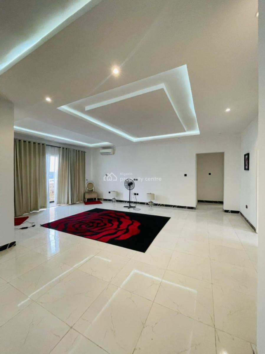 Serviced with 24/7 Power Supply 3 Bedroom En-suite Flat with Fitted Ki, Lekki Phase 1, Lekki, Lagos, Flat / Apartment for Rent