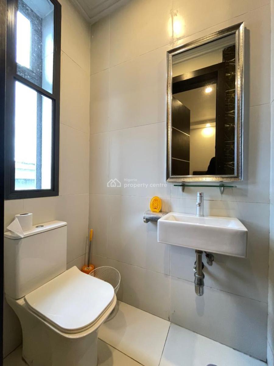 Furnished 2 Bedroom Flat for Super Distress, Ikate Lekki, Ikate, Lekki, Lagos, Block of Flats for Sale