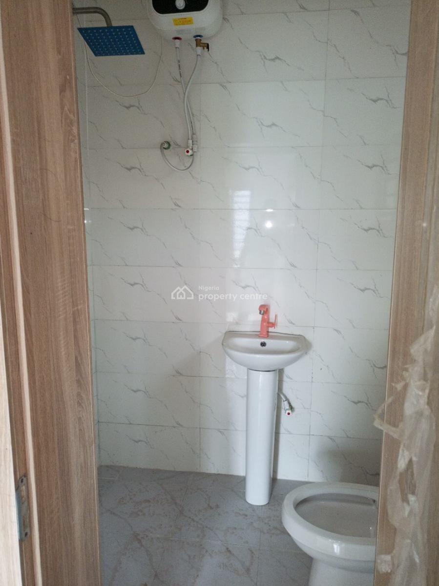New 3bedroom Ensuite on First Floor, Ikate, Lekki, Lagos, Flat / Apartment for Rent