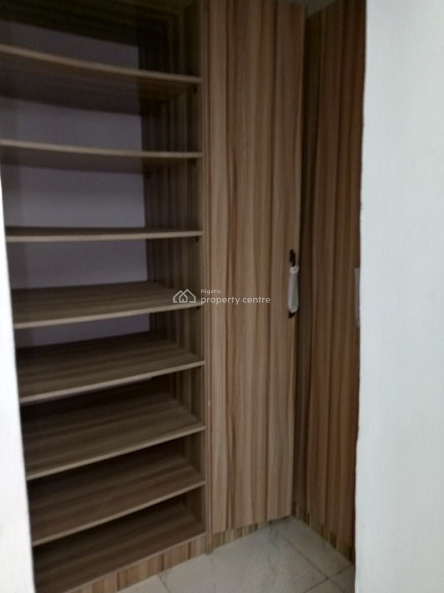 New 3bedroom Ensuite on First Floor, Ikate, Lekki, Lagos, Flat / Apartment for Rent