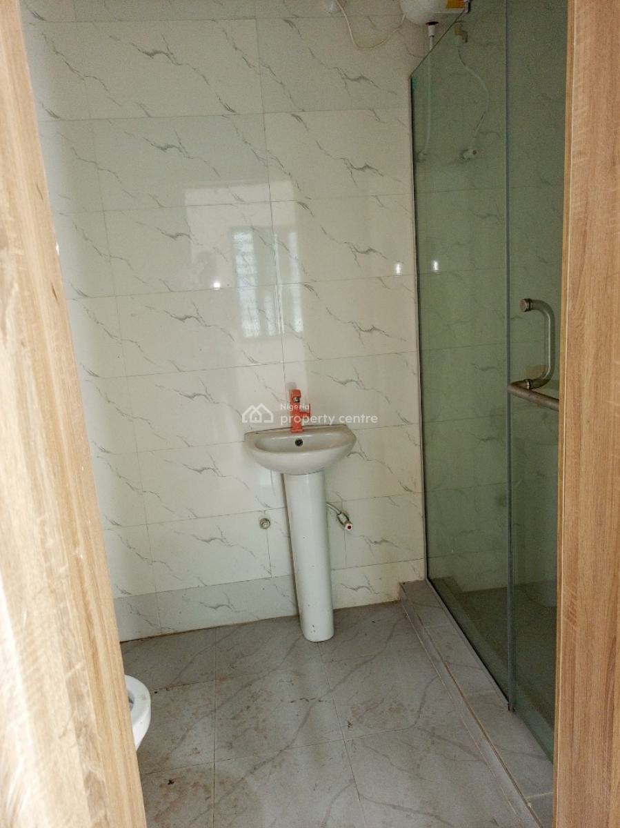 New 3bedroom Ensuite on First Floor, Ikate, Lekki, Lagos, Flat / Apartment for Rent