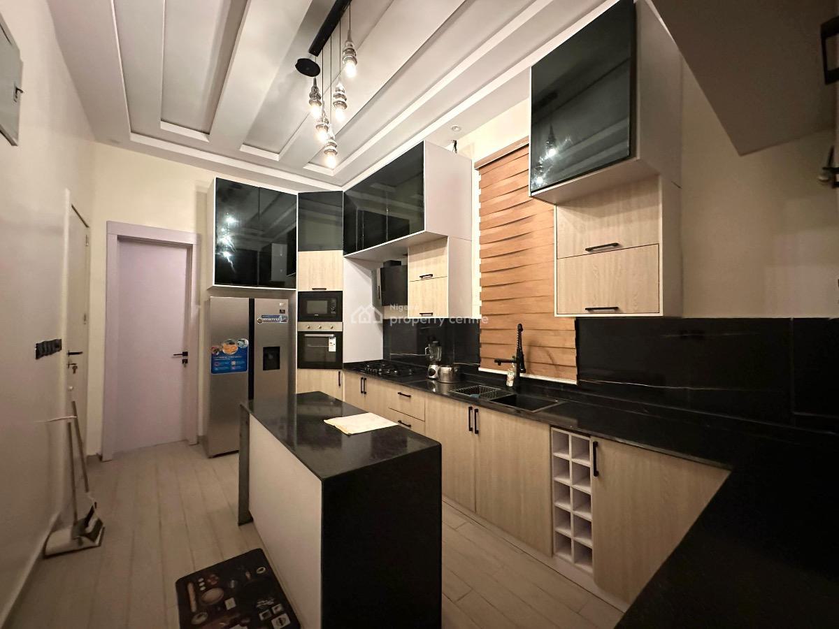 Luxury 4 Bedroom Self Compound Duplex with Smart Lock,ps5 and Bathtub, Palm City, Ajah, Lagos, Flat / Apartment Short Let
