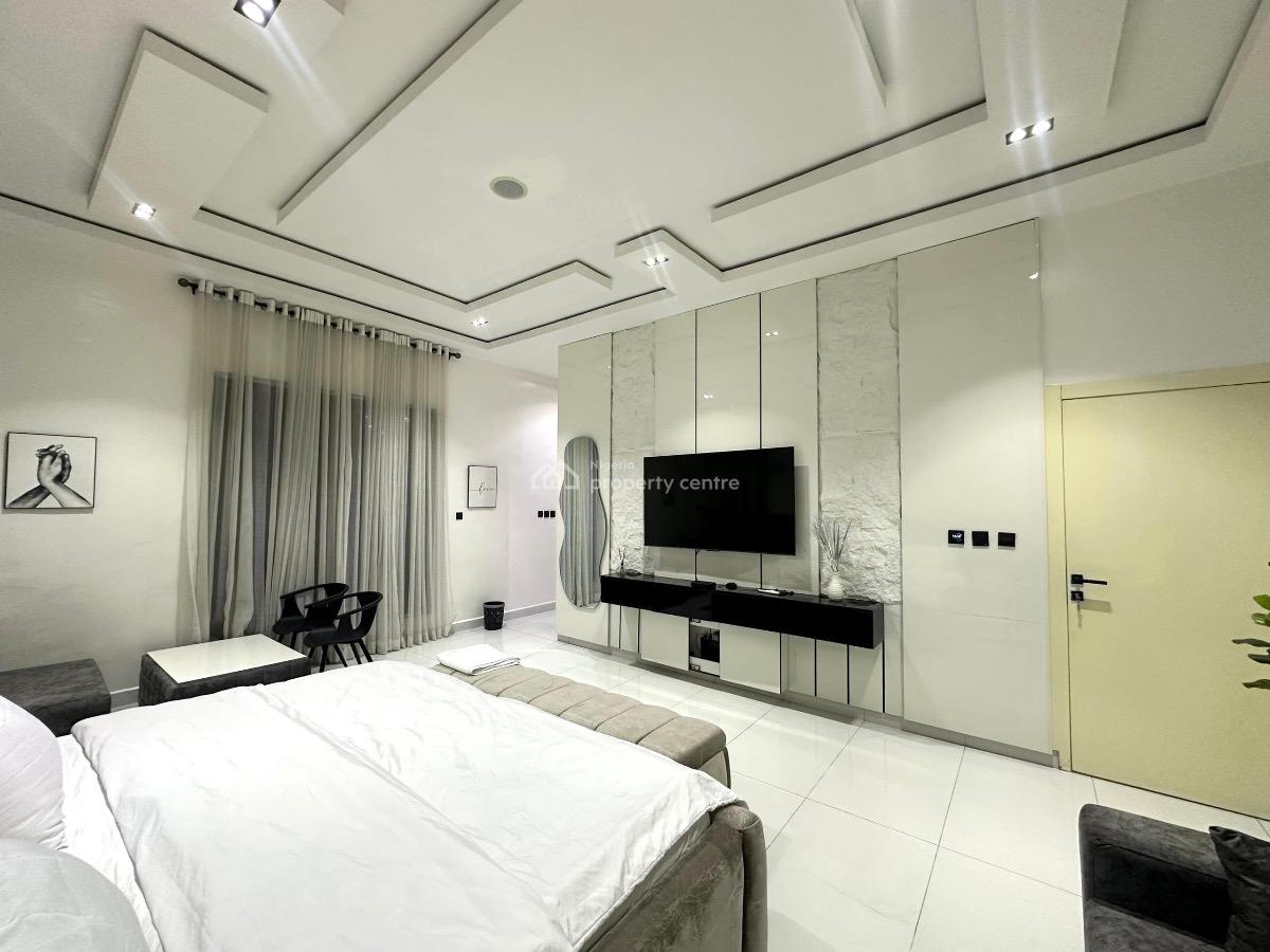 Luxury 4 Bedroom Self Compound Duplex with Smart Lock,ps5 and Bathtub, Palm City, Ajah, Lagos, Flat / Apartment Short Let