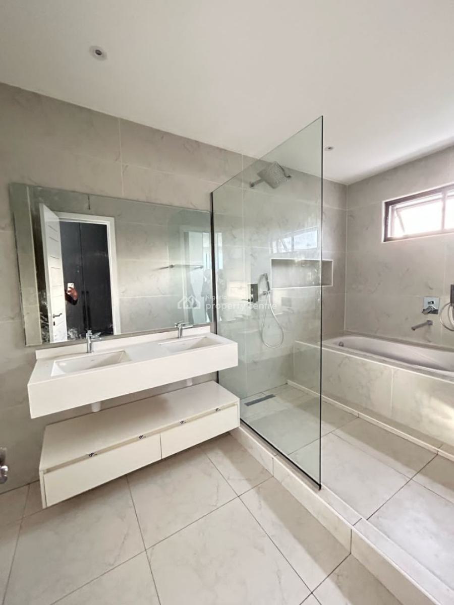 Luxury 4bedroom Flat with Bq and Pool in a Secured Estate, Ikoyi, Lagos, Flat / Apartment for Rent