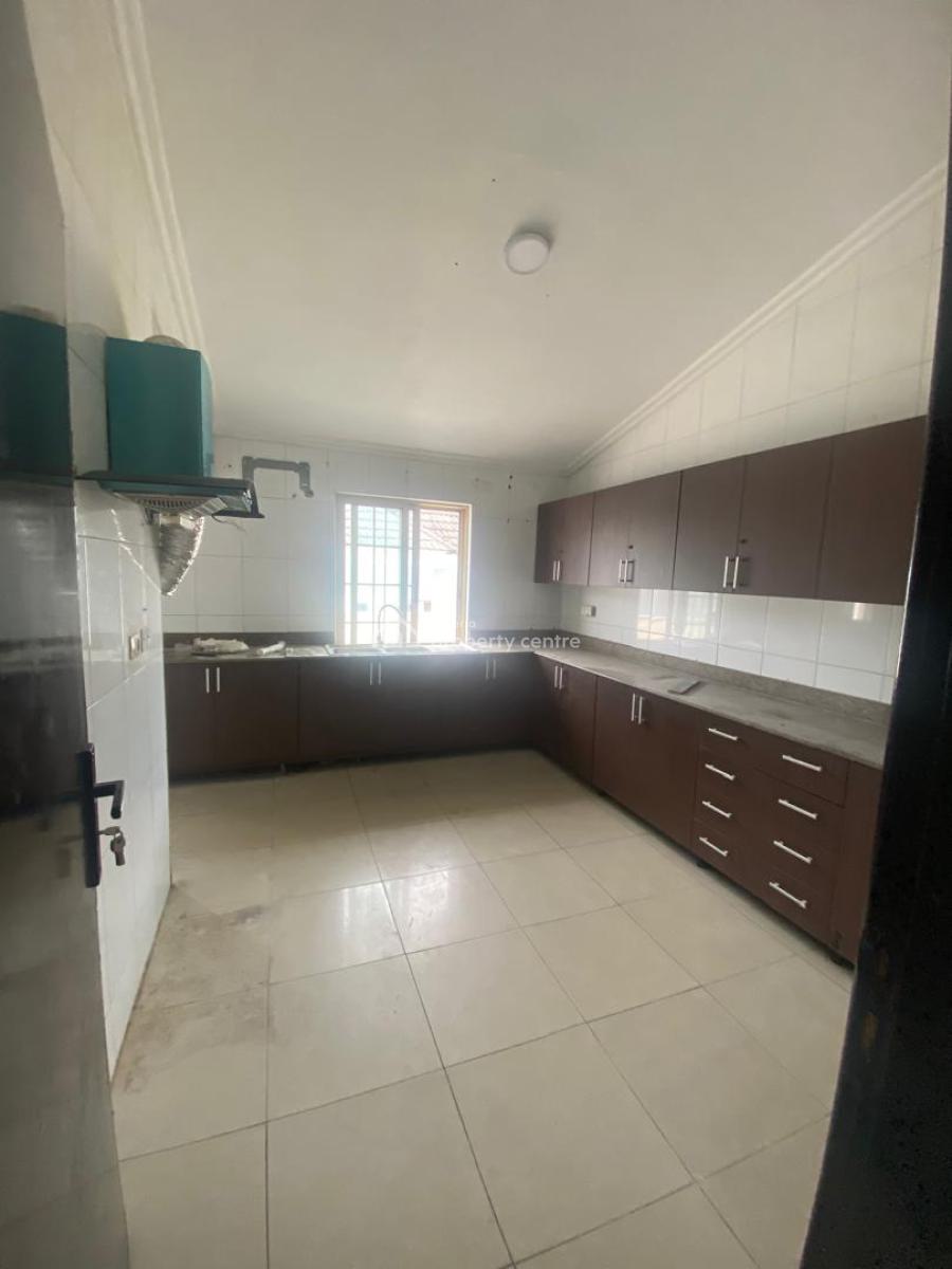 Newly Revamped Self Serviced 5 Bedroom Flat for Office Use in Lekki 1, Off Oladimeji Alao Street Lekki Phase 1, Lekki Phase 1, Lekki, Lagos, Flat / Apartment for Rent