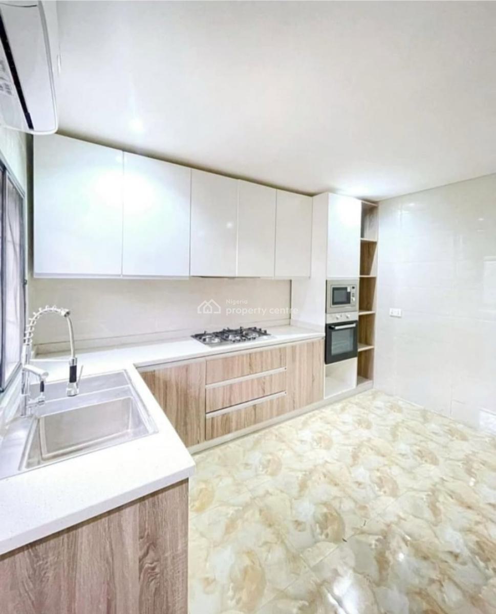 4, Lekki Phase 1, Lekki, Lagos, Terraced Duplex for Rent