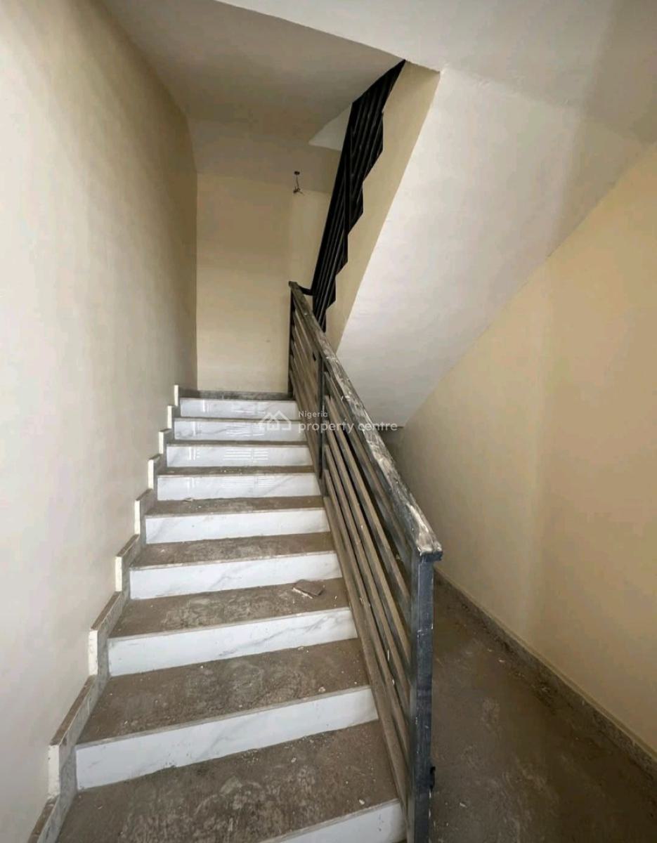 Brand New 2 Bedroom Apartment in a Block of Flats, Fo1 Layout, Kubwa, Abuja, Flat / Apartment for Sale