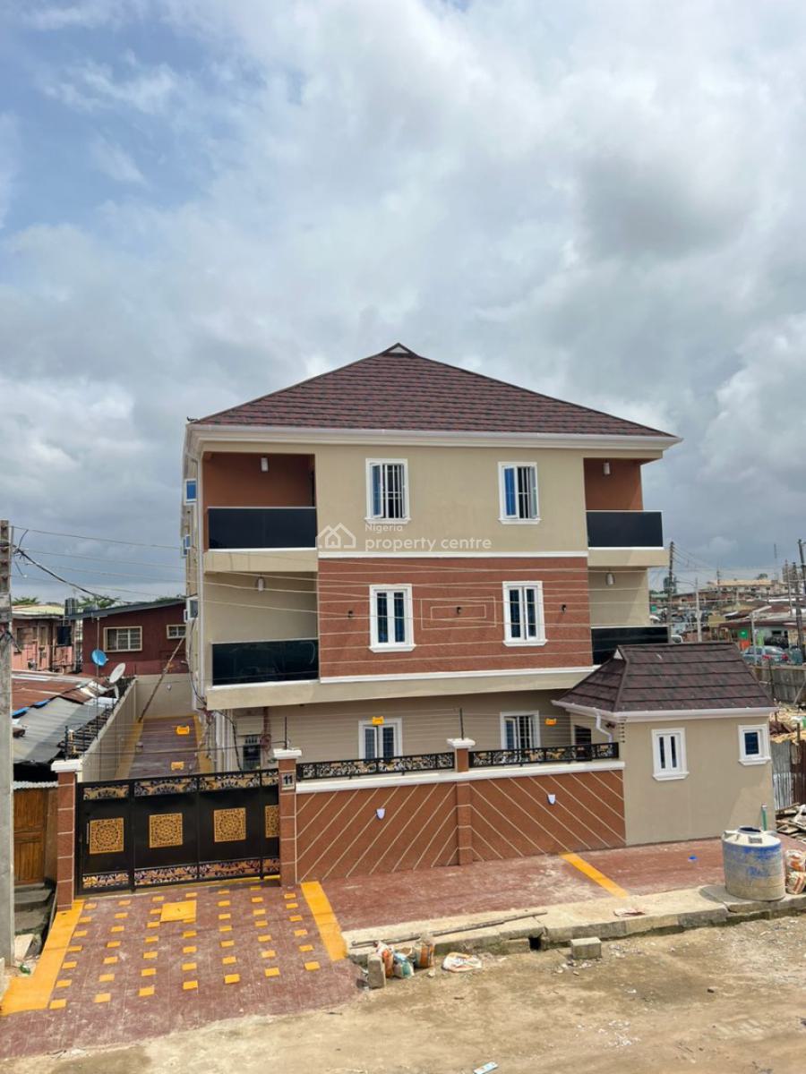 Lovely Roomself with Pop Gated Environment and Personal Prepaid, Onigbonbo, Ikeja, Lagos, Self Contain (single Rooms) for Rent
