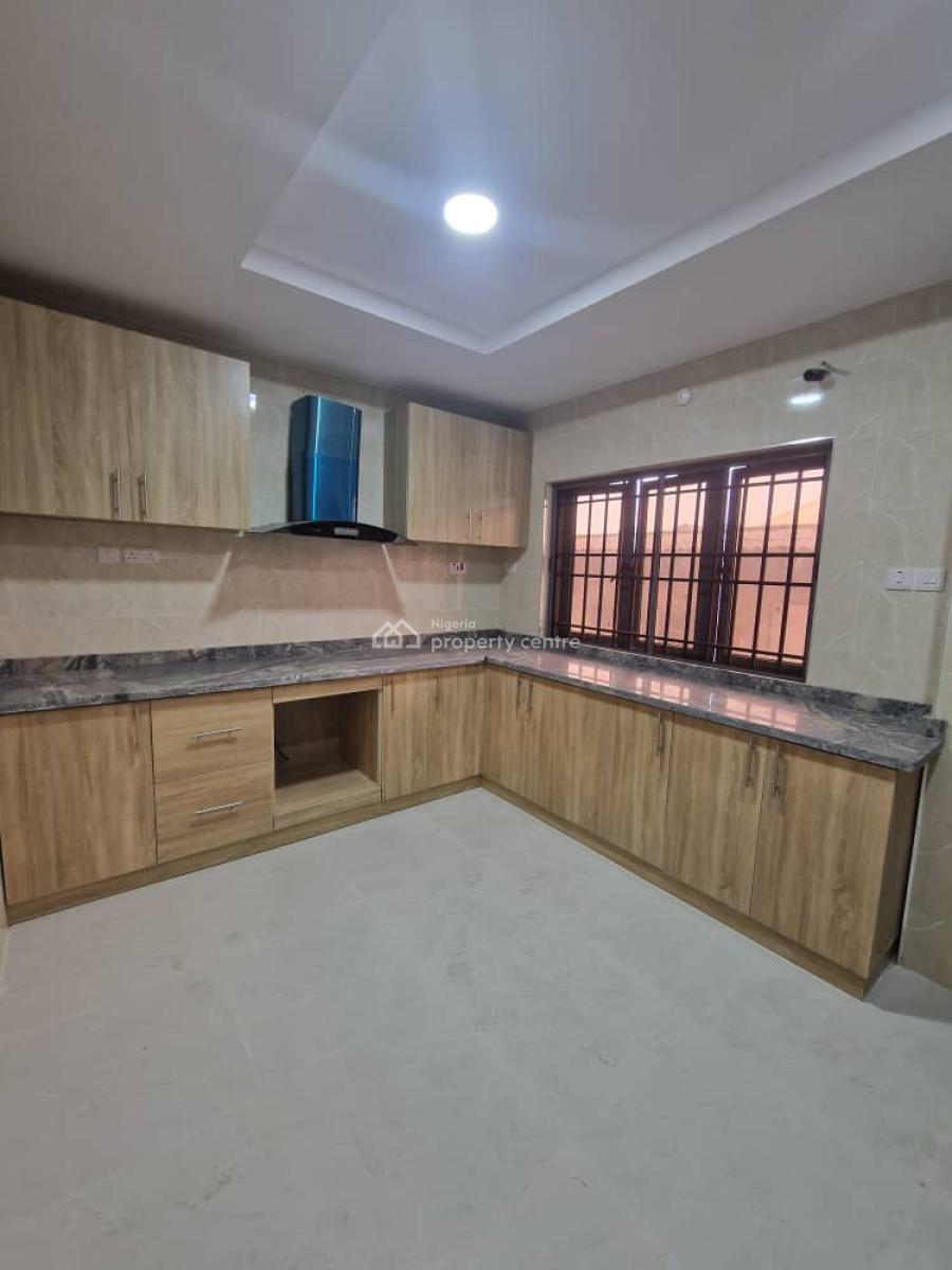 3 Bedroom Terrace Duplex, Awowolo Way Ikeja, Ikeja, Lagos, Terraced Duplex for Rent