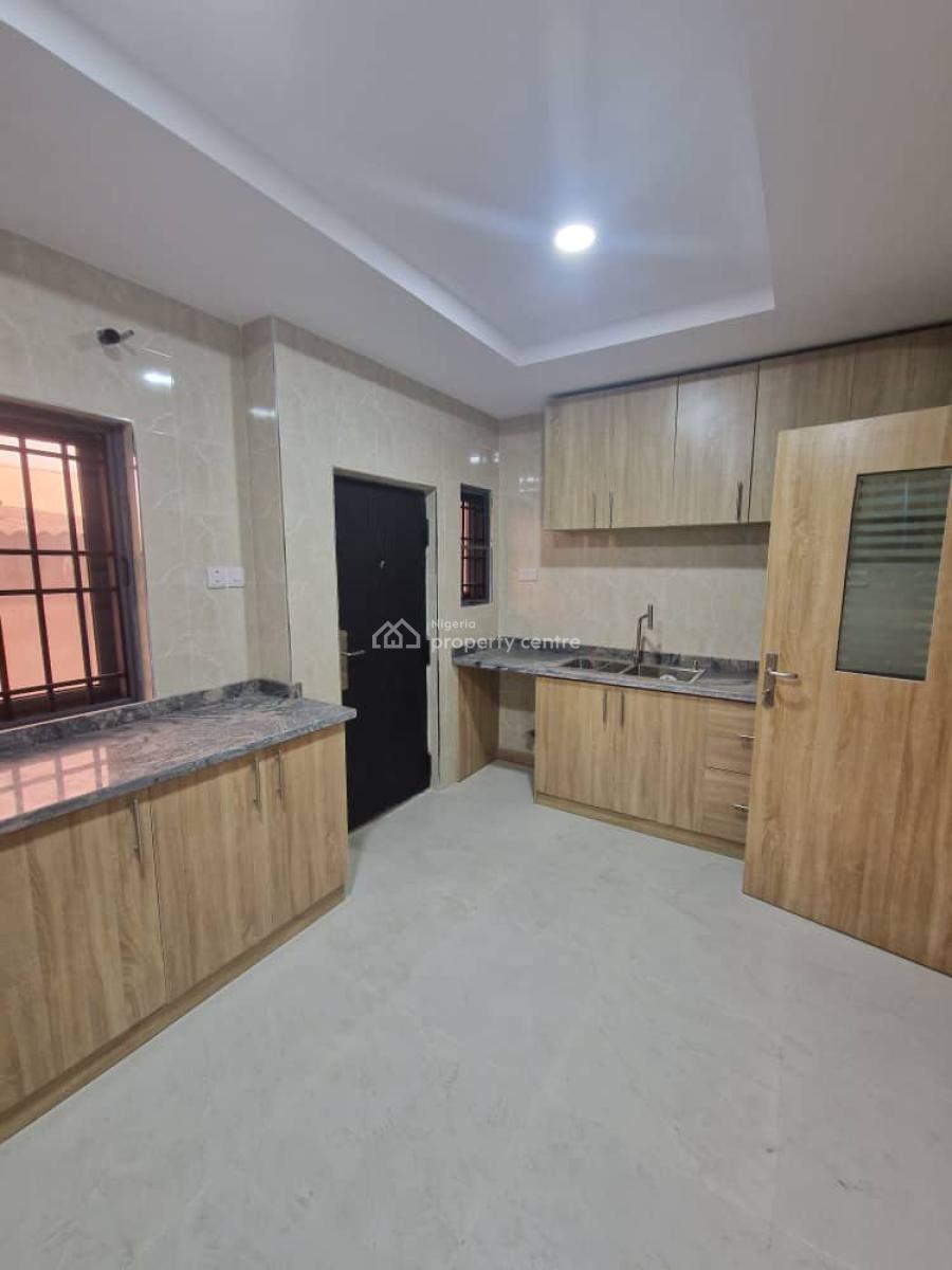 3 Bedroom Terrace Duplex, Awowolo Way Ikeja, Ikeja, Lagos, Terraced Duplex for Rent