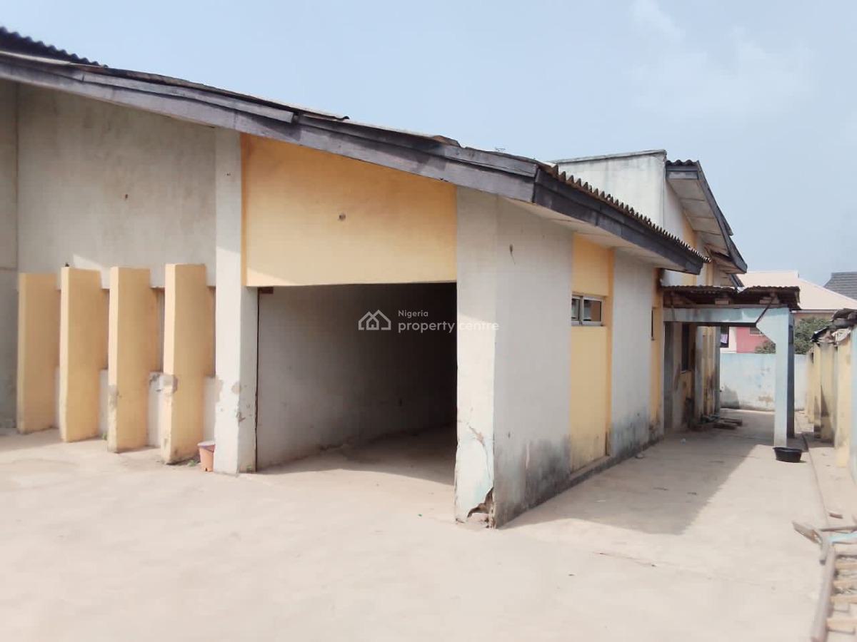 4 Flat of 3 Bedroom Each on a Corner Piece, Alegongo Estate, Akobo, Ibadan, Oyo, Block of Flats for Sale