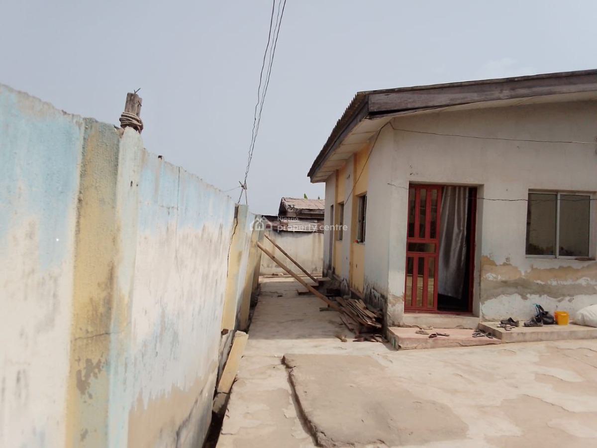 4 Flat of 3 Bedroom Each on a Corner Piece, Alegongo Estate, Akobo, Ibadan, Oyo, Block of Flats for Sale