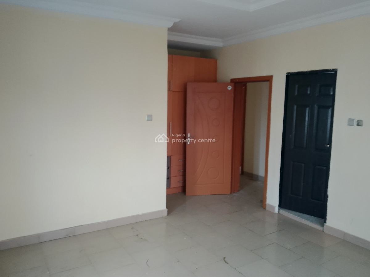 a Room Shared Apartment with Excellent Facilities, Marble Estate, Behind Shoprite, Sangotedo Ajah, Sangotedo, Ajah, Lagos, Self Contain (single Rooms) for Rent
