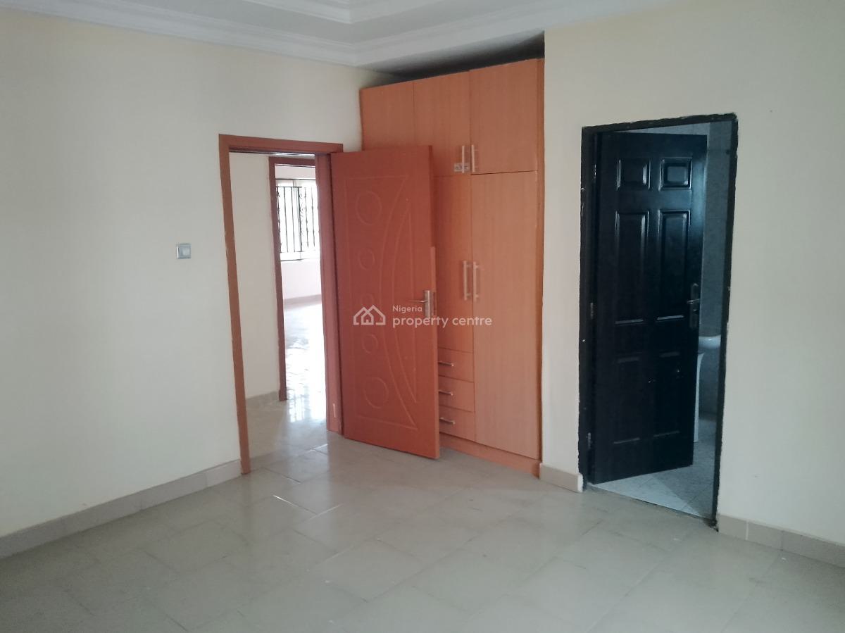 a Room Shared Apartment with Excellent Facilities, Marble Estate, Behind Shoprite, Sangotedo Ajah, Sangotedo, Ajah, Lagos, Self Contain (single Rooms) for Rent