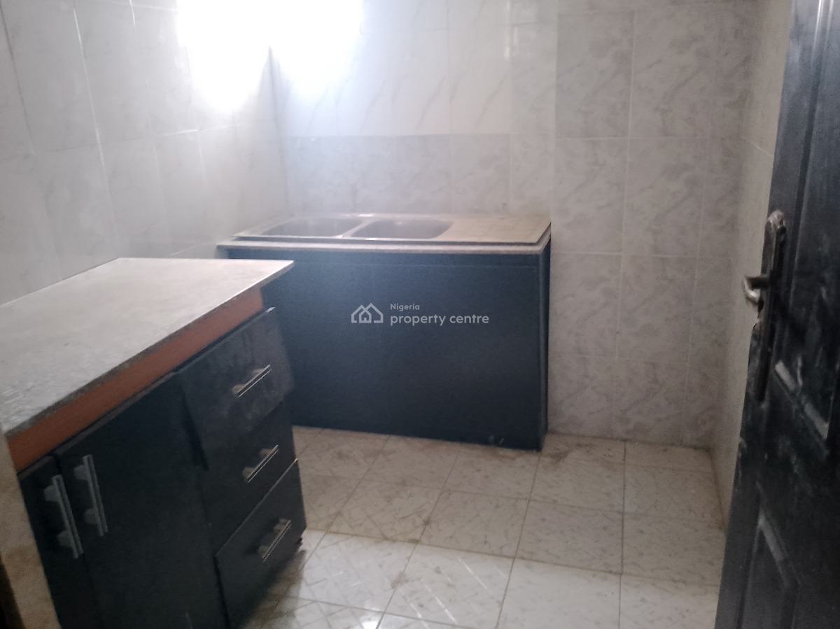 a Room Shared Apartment with Excellent Facilities, Marble Estate, Behind Shoprite, Sangotedo Ajah, Sangotedo, Ajah, Lagos, Self Contain (single Rooms) for Rent