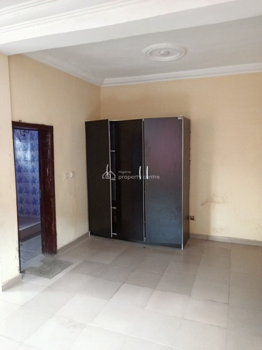 Beautiful Luxurious Share Apartment at Ajah Ilaje Off Mobil Road, Ajah Ilaje Off Mobil Road, Ajah, Lagos, Self Contain (single Rooms) for Rent