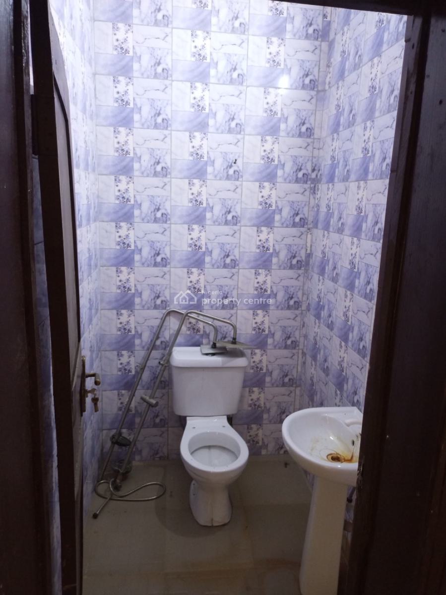Beautiful Luxurious Share Apartment at Ajah Ilaje Off Mobil Road, Ajah Ilaje Off Mobil Road, Ajah, Lagos, Self Contain (single Rooms) for Rent