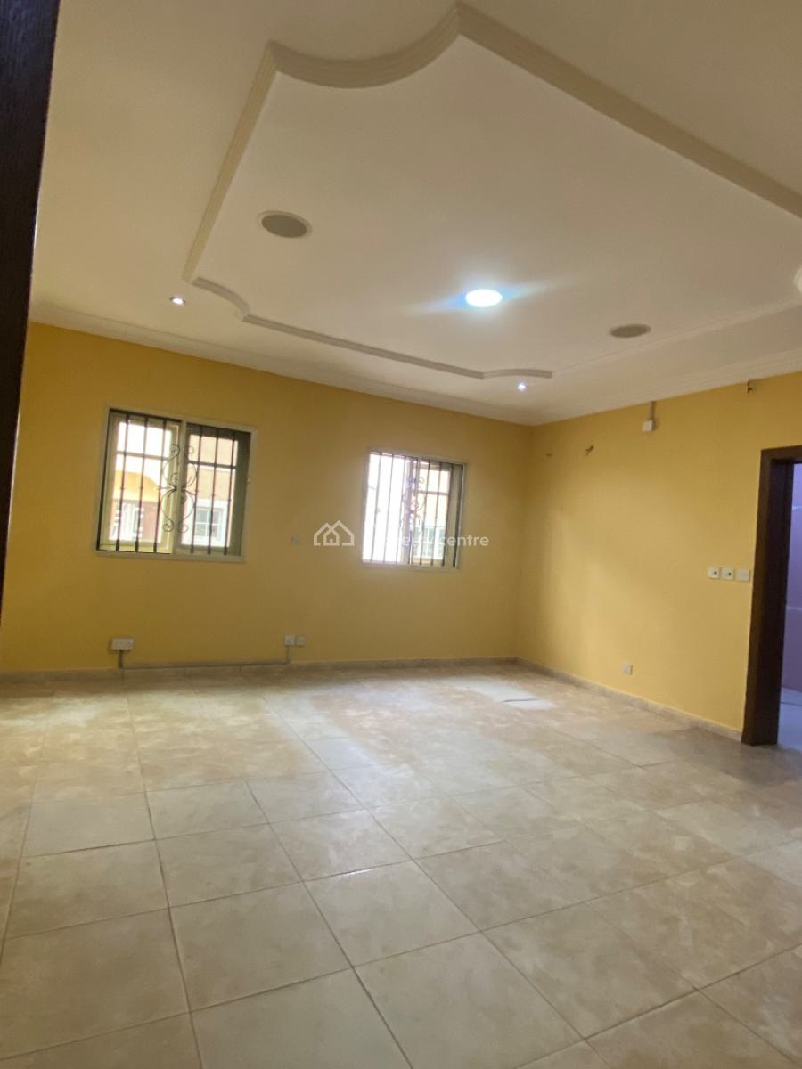 Spacious Luxury Master Bedroom in a Shared Apartment, Onamusa Estate Beside Iddado Eatate  Lekki, Lekki, Lagos, Flat / Apartment for Rent