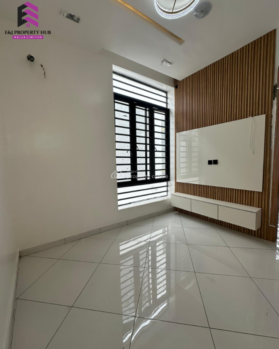 Well Built & Spacious 4 Bedroom Fully Detached Duplex with Bq, Orchid Road Lekki, Lekki, Lagos, Semi-detached Duplex for Sale