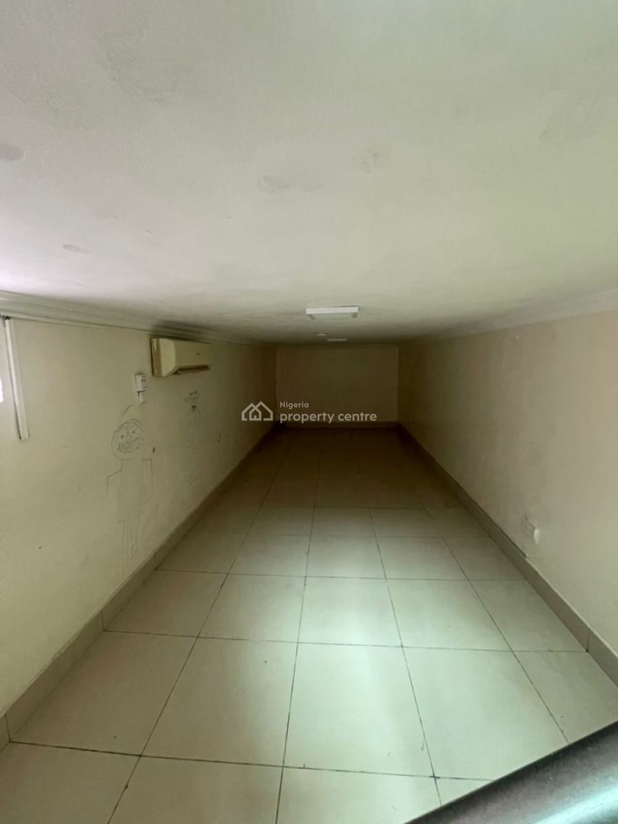 Luxurious 3 Bedroom Apartment with Bq, Ikoyi, Lagos, Flat / Apartment for Rent